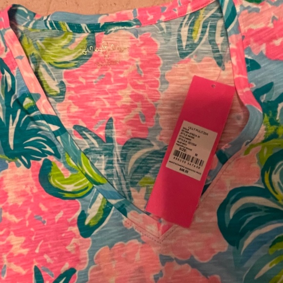 Lilly Pulitzer shirt size medium - Picture 3 of 3